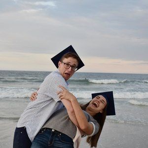 Meet your Posher, Levi